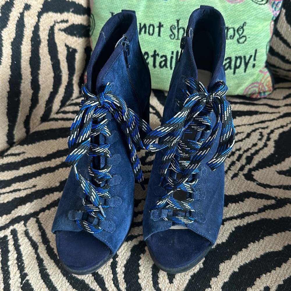 Nine West open toe chunky heels